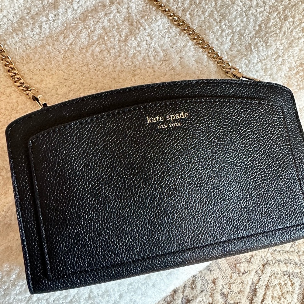 Kate Spade Black Leather Crossbody Built in Wallet and Gold chain strap LIKE NEW